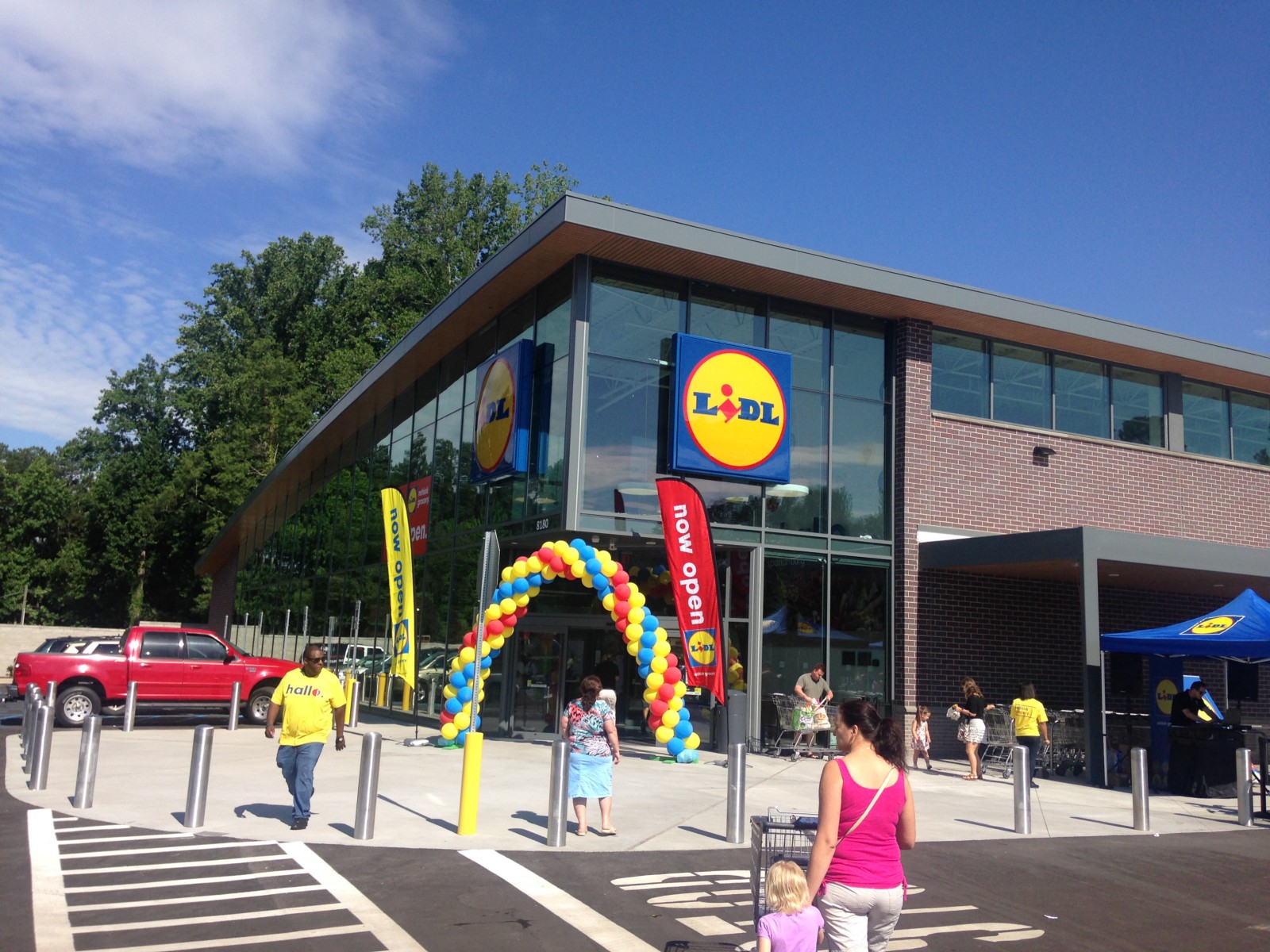 Grand Opening Of Lidl In Spartanburg, Sc - Rethink Grocery , HD Wallpaper & Backgrounds