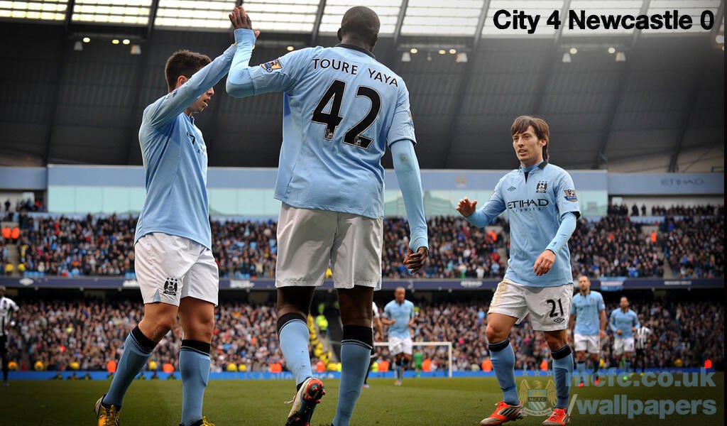 Manchester City On Twitter - Kick Up A Soccer Ball , HD Wallpaper & Backgrounds
