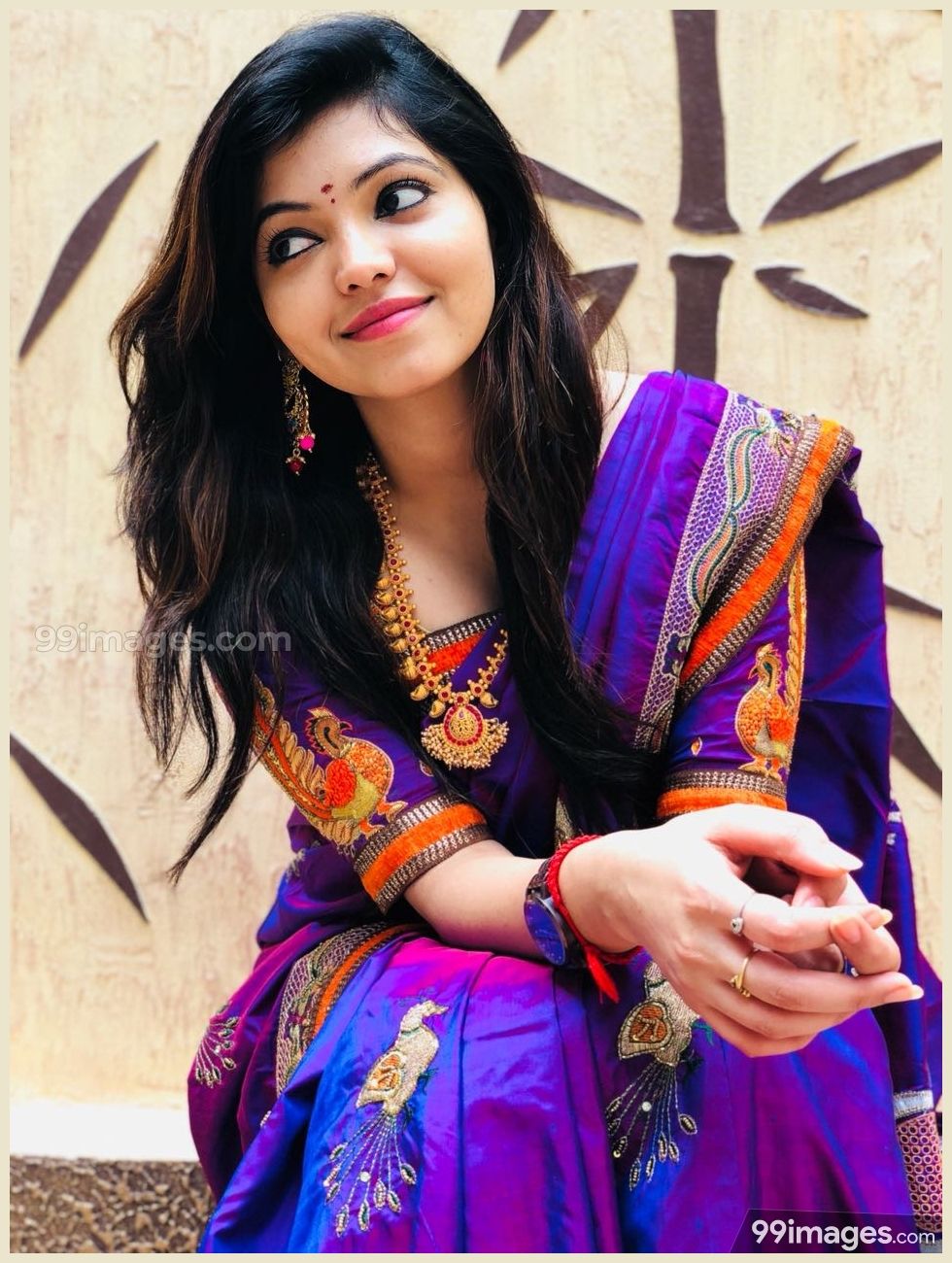 Tollywood Wallpapers - Athulya In Saree , HD Wallpaper & Backgrounds