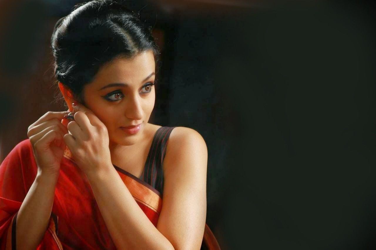 Telgu Actress Trisha Krishnan Hot Photos Hd Wallpaper - Trisha And Siddharth Movie , HD Wallpaper & Backgrounds