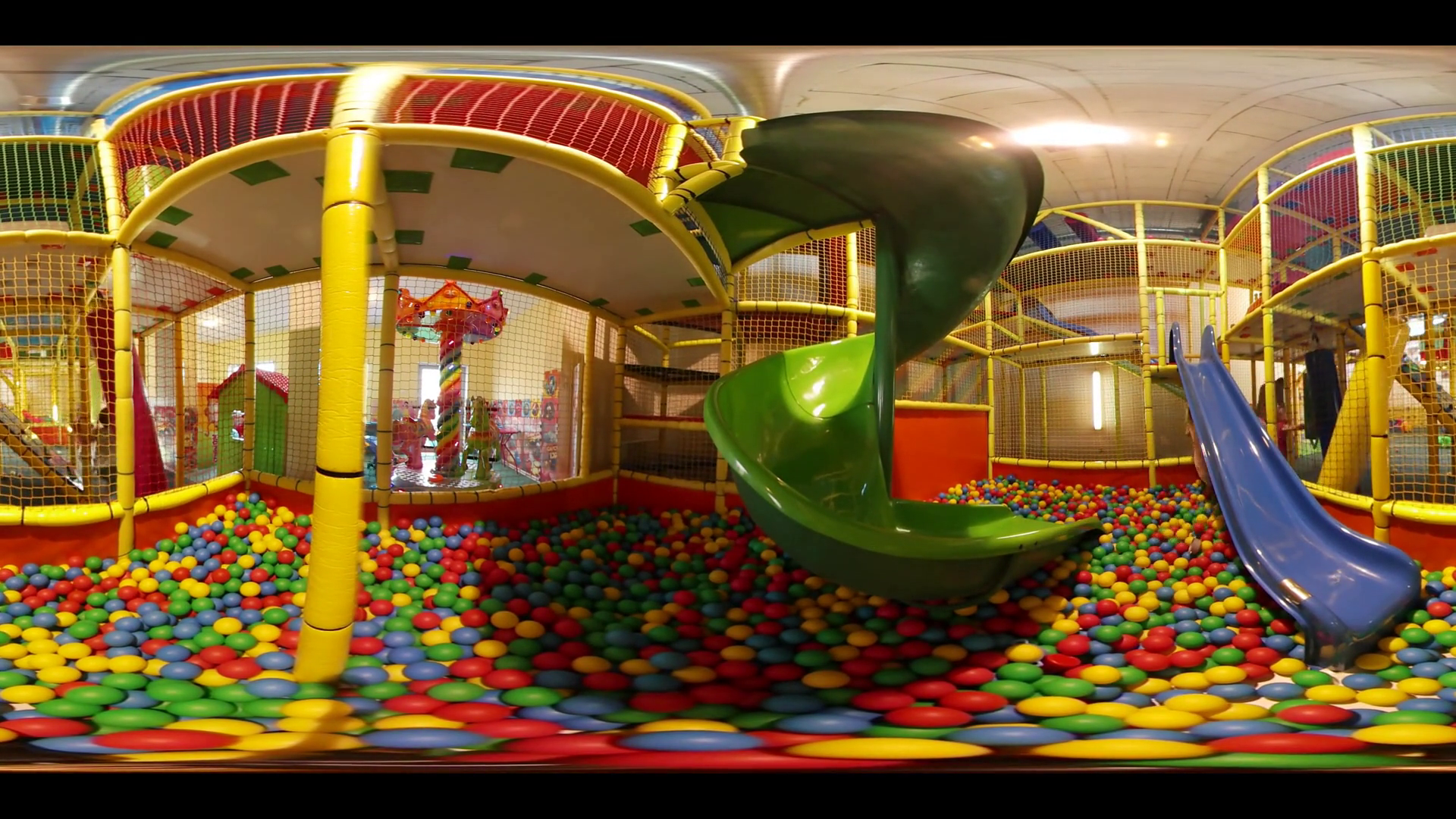 360vr Video Kids In Play Room Strewn With Balls Children's - Kids Room With Slide , HD Wallpaper & Backgrounds