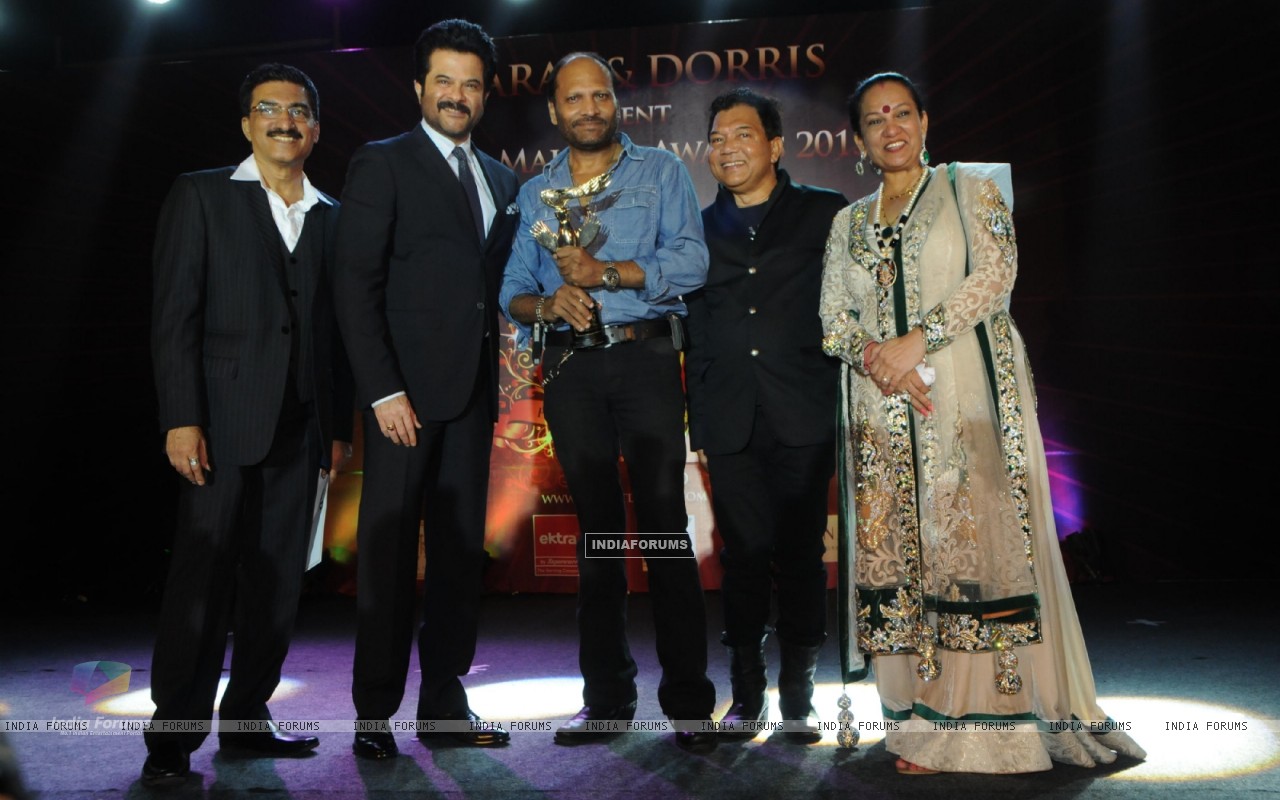Anil Kapoor At Bharat And Dorris Hair And Makeup Awards - Stage , HD Wallpaper & Backgrounds