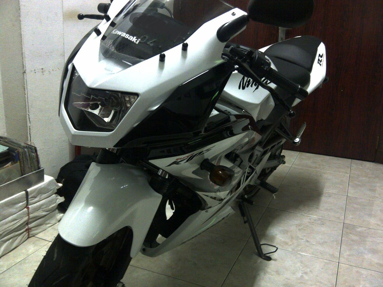 Kawasaki Ninja 150 Rr Dua Tak Modifikasi Motorblitz - Ninja Rr 150 Putih , HD Wallpaper & Backgrounds