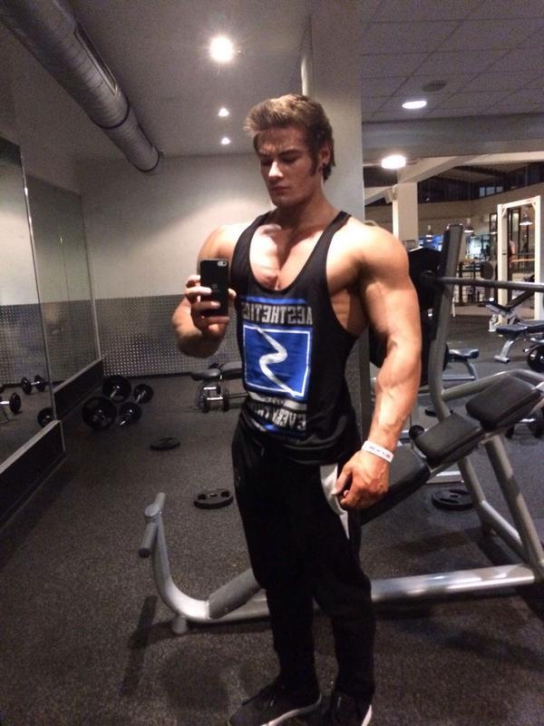 Jeff Seid On Twitter Camilitoooo7 Christymack Lol Not - Jeff Seid With Clothes , HD Wallpaper & Backgrounds