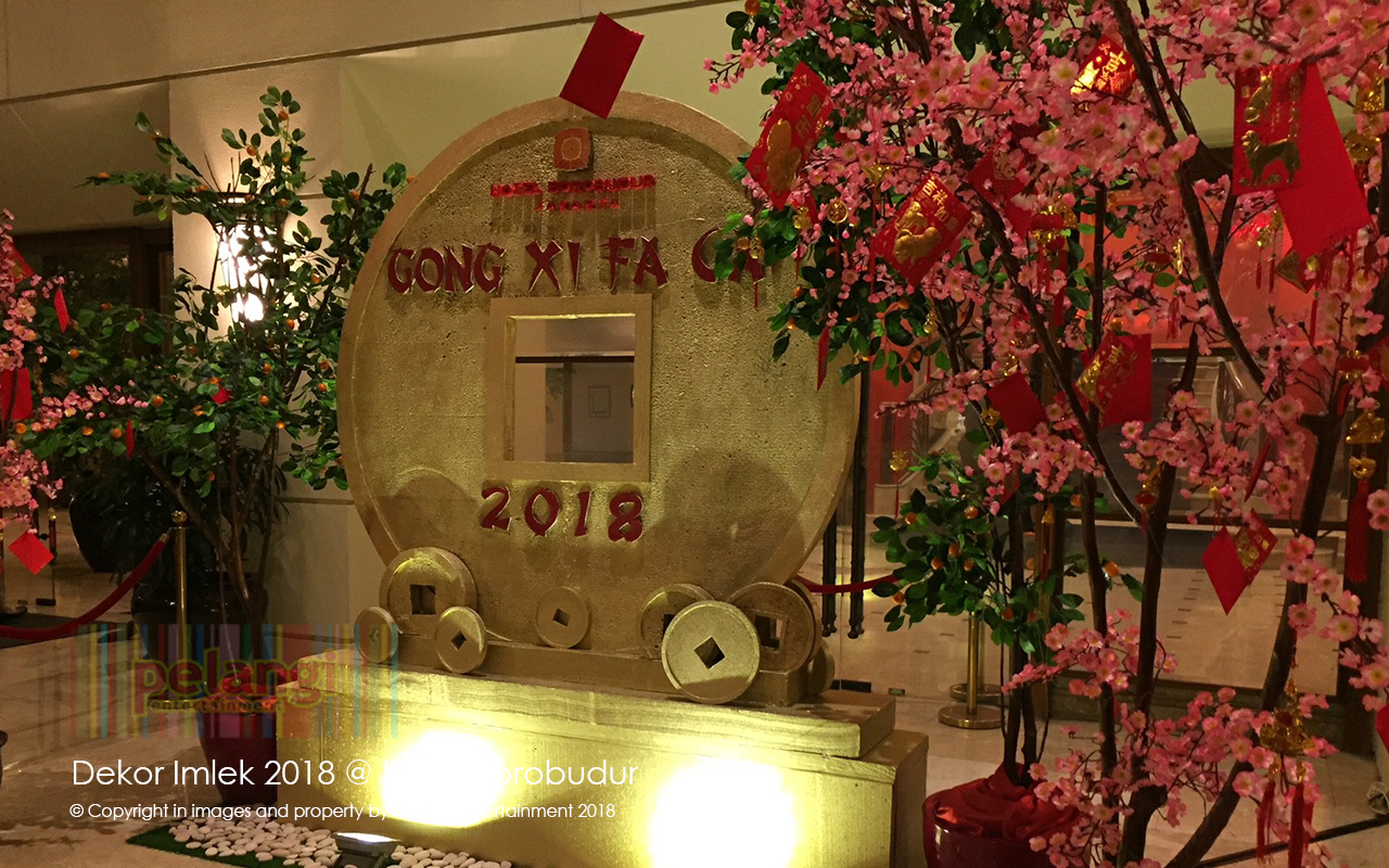 Dekor Imlek 2018 @ Hotel Borobudur - Artificial Flower , HD Wallpaper & Backgrounds