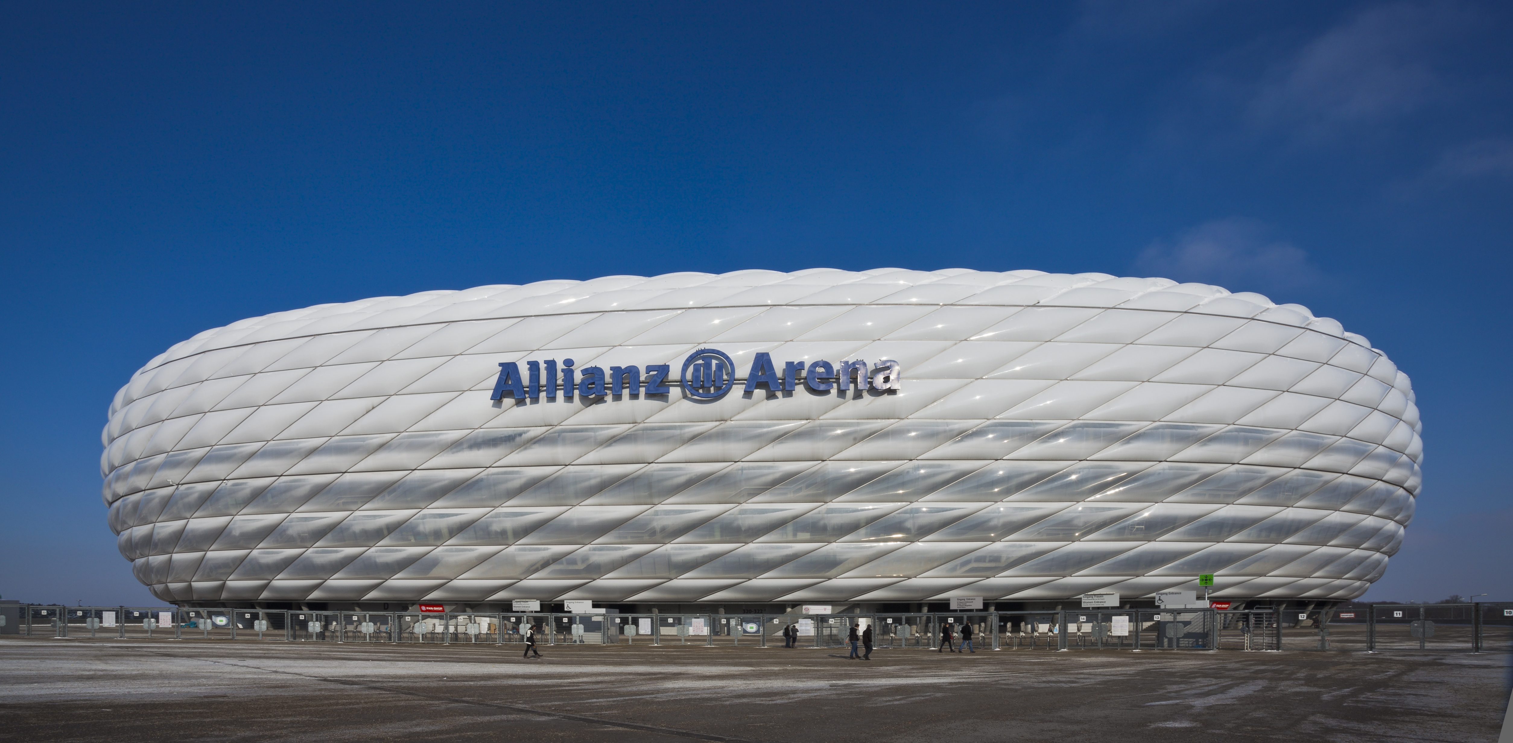 Allianz Arena , HD Wallpaper & Backgrounds