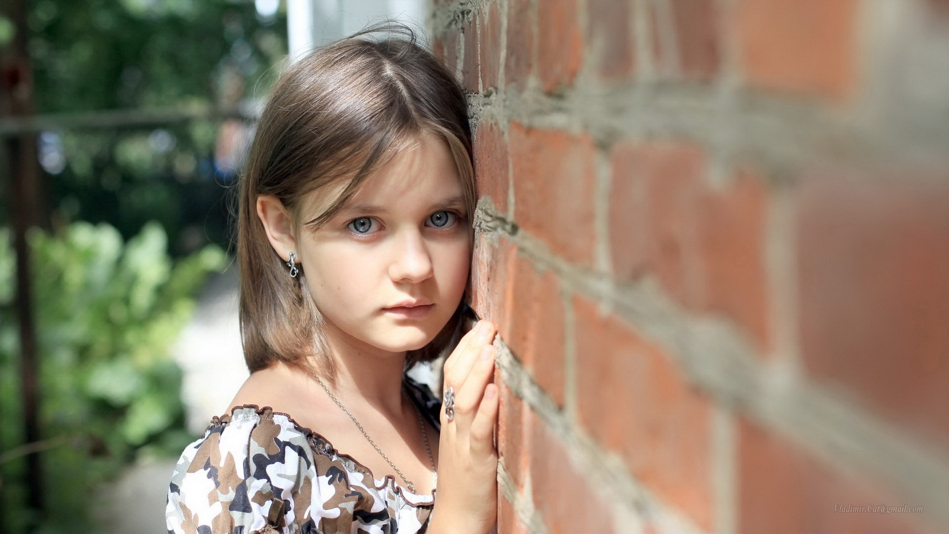 Girl Hairstyle Long Hair Child Model Sadness Wallpaper Sad