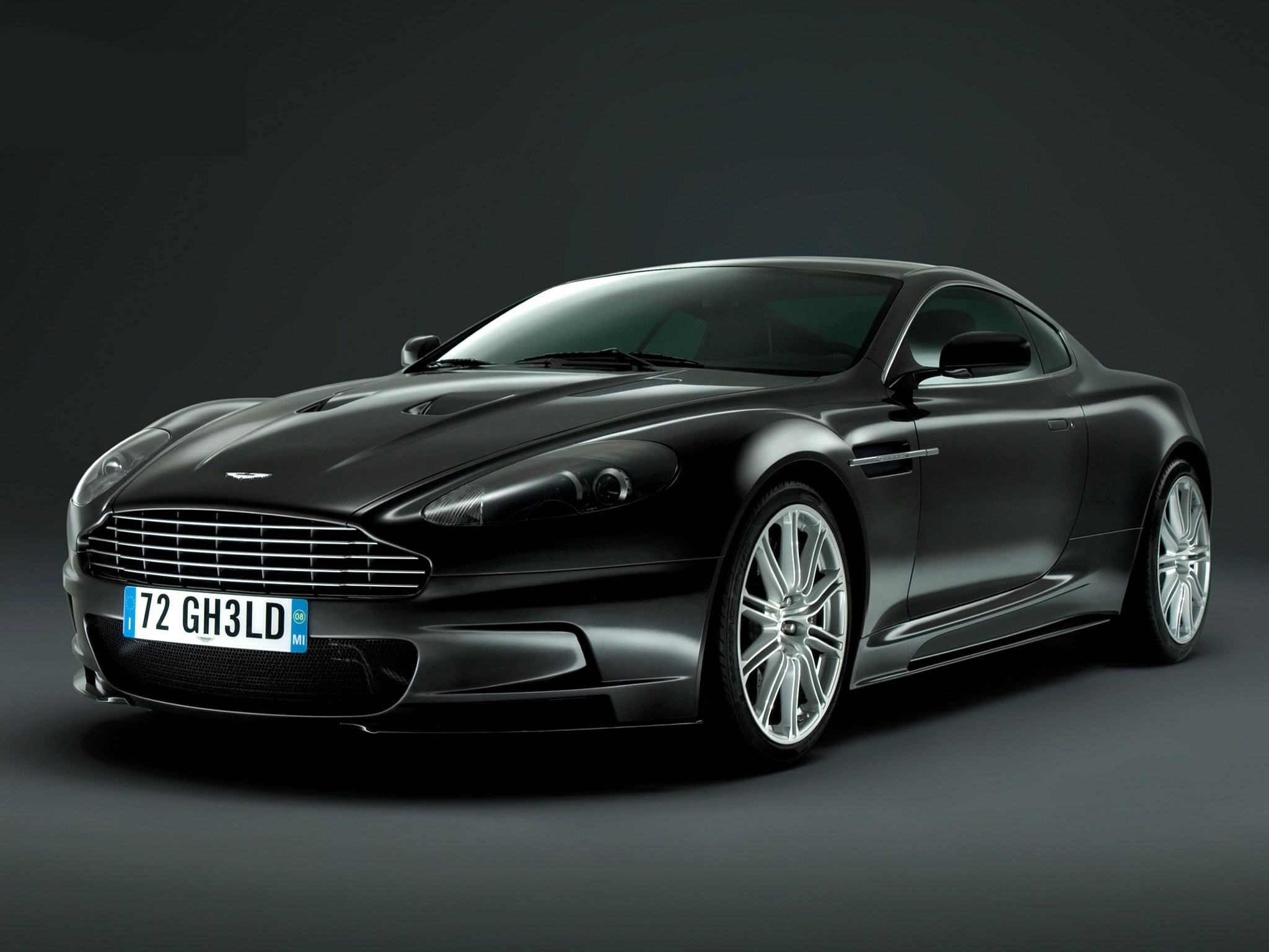 Aston Martin Dbs Quantum Of Solace Wallpaper Picture - Modern James Bond Car , HD Wallpaper & Backgrounds