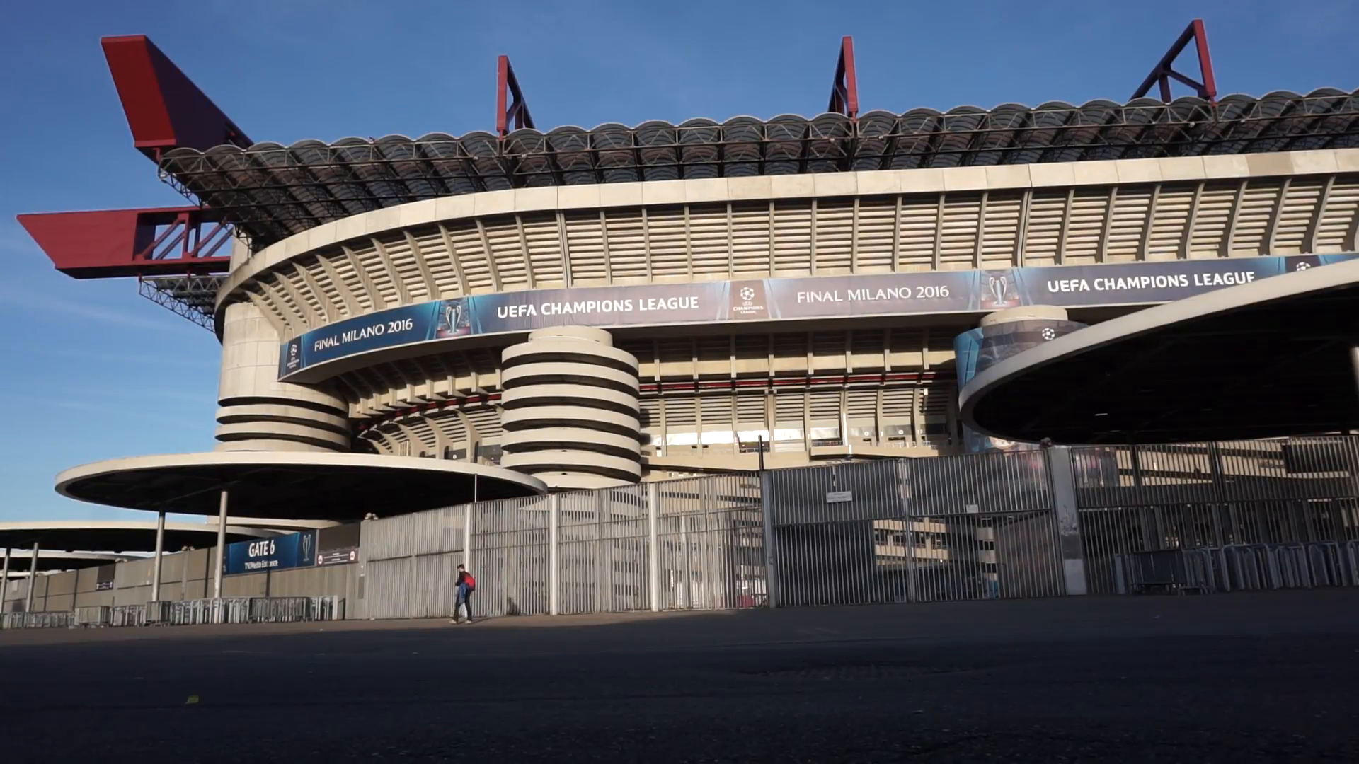 View Of San Siro Stadium Prior To The 2016 Uefa Champions - San Siro , HD Wallpaper & Backgrounds