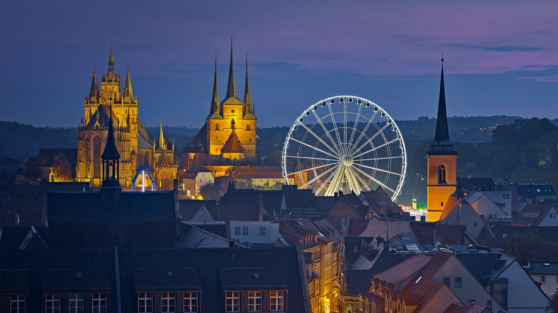 Mobile - View Of The Ferris Wheel Erfurt Cathedral Erfurt Germany , HD Wallpaper & Backgrounds