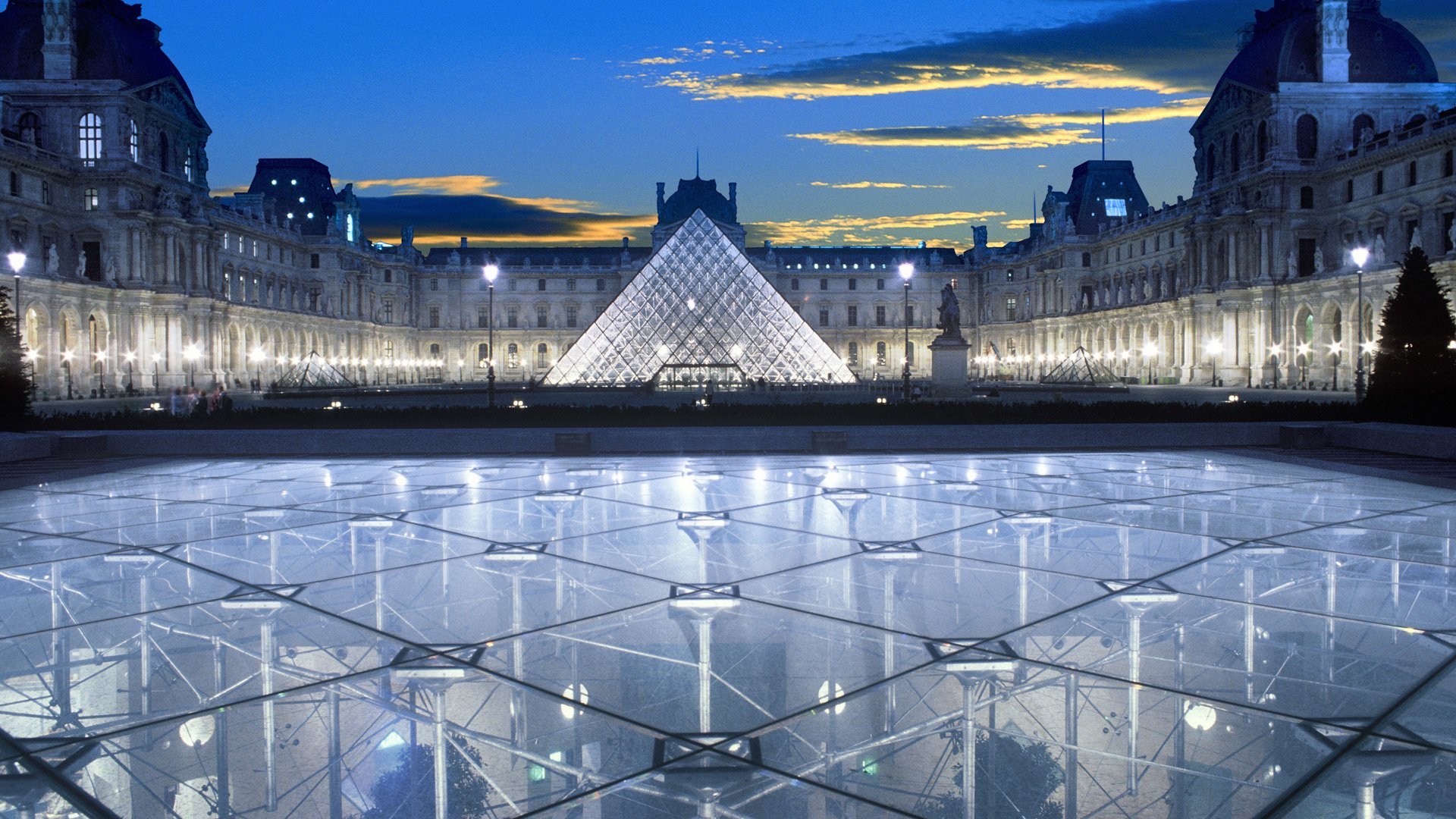 Hd Wallpaper - Louvre Pyramid , HD Wallpaper & Backgrounds