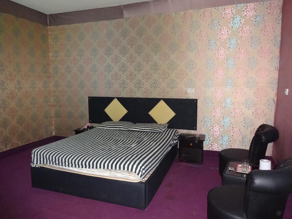 Room - Safari Hotel Lahore Muslim Town , HD Wallpaper & Backgrounds
