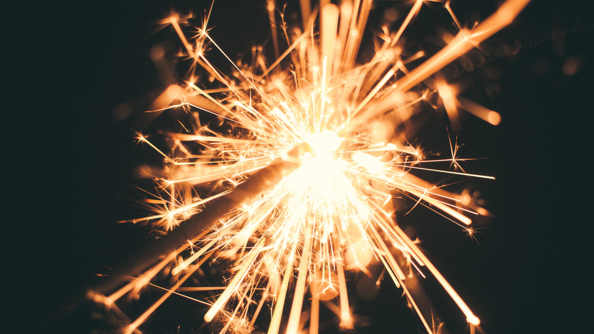Fireworks, Night, Diwali, New Years Day, Sparkler Wallpaper - Firework Sparkle , HD Wallpaper & Backgrounds