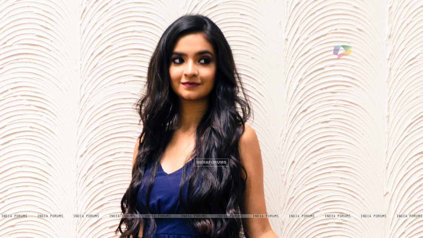 Anushka Sen Size - Anushka Sen In Blue Dress , HD Wallpaper & Backgrounds