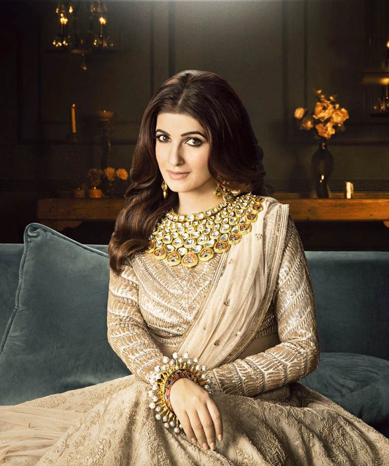 Hope You Enjoy This Article And Find Some Interesting - Twinkle Khanna Pc Jewellers , HD Wallpaper & Backgrounds