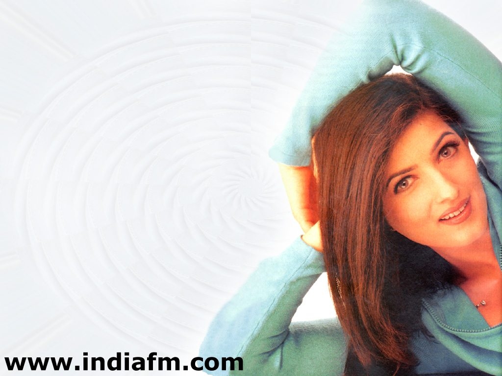 Twinkle Khanna , HD Wallpaper & Backgrounds