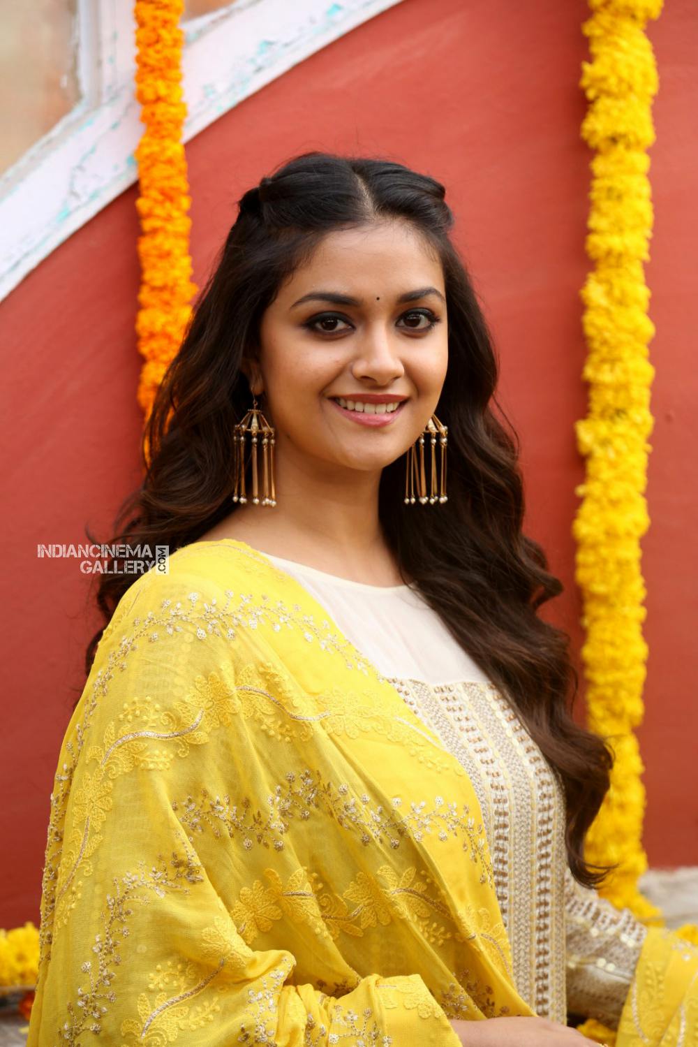 Keerthy Suresh Hd , HD Wallpaper & Backgrounds