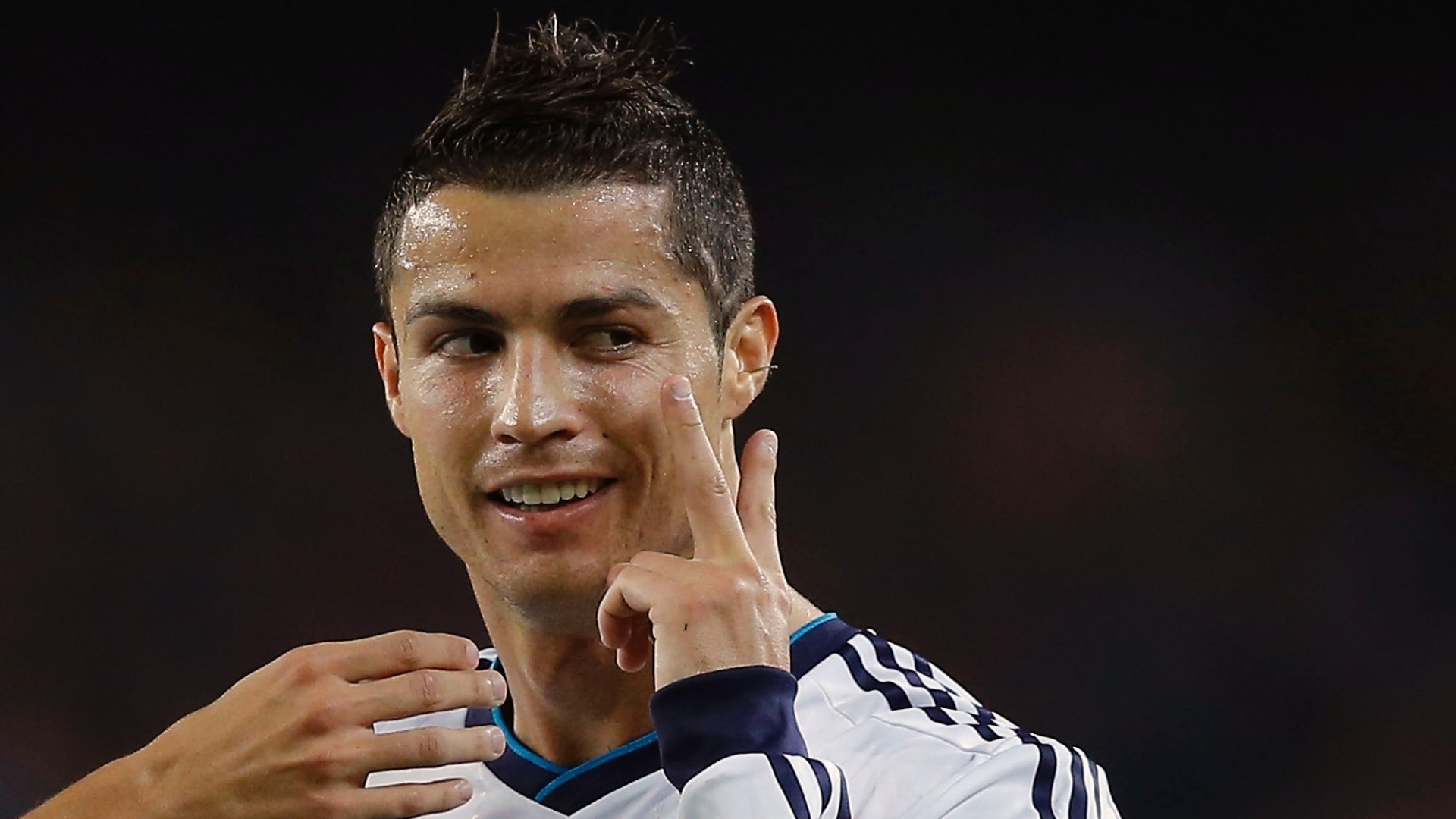 Real Madrid's Cristiano Ronaldo Set To Become World's - Cristiano Ronaldo Fb Profile , HD Wallpaper & Backgrounds