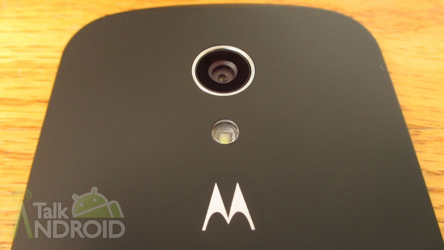 Moto G 2014 2nd Gen Back Camera Lens Motorola Logo - Smartphone , HD Wallpaper & Backgrounds