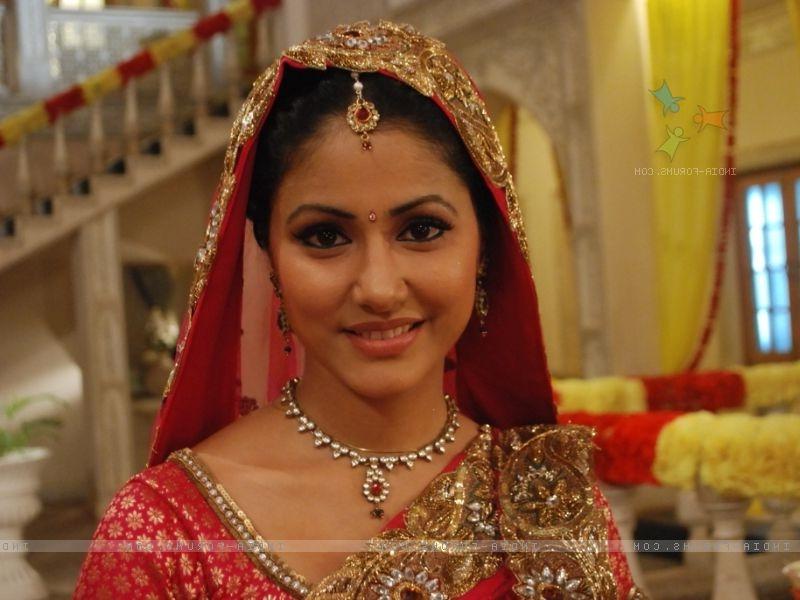 Hina Khan As Akshara In Ye Rishta Kya Kehlata Hai - Bride , HD Wallpaper & Backgrounds