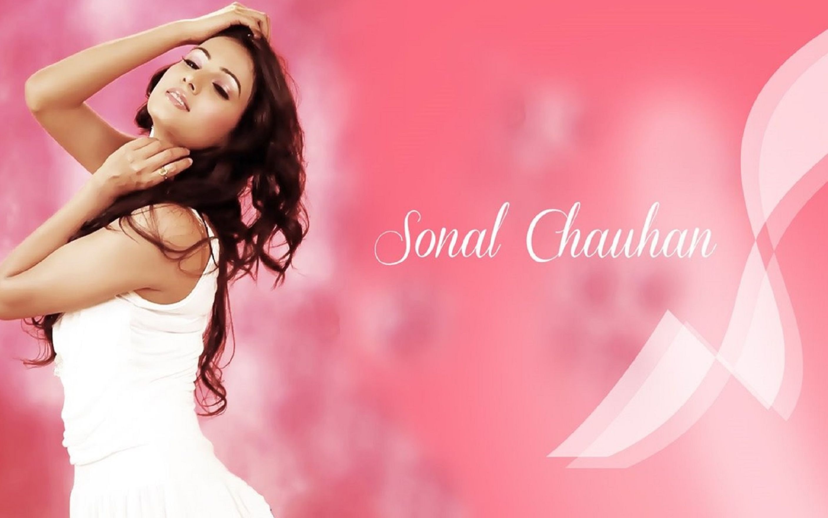 Chauhan - Sonal Chauhan , HD Wallpaper & Backgrounds