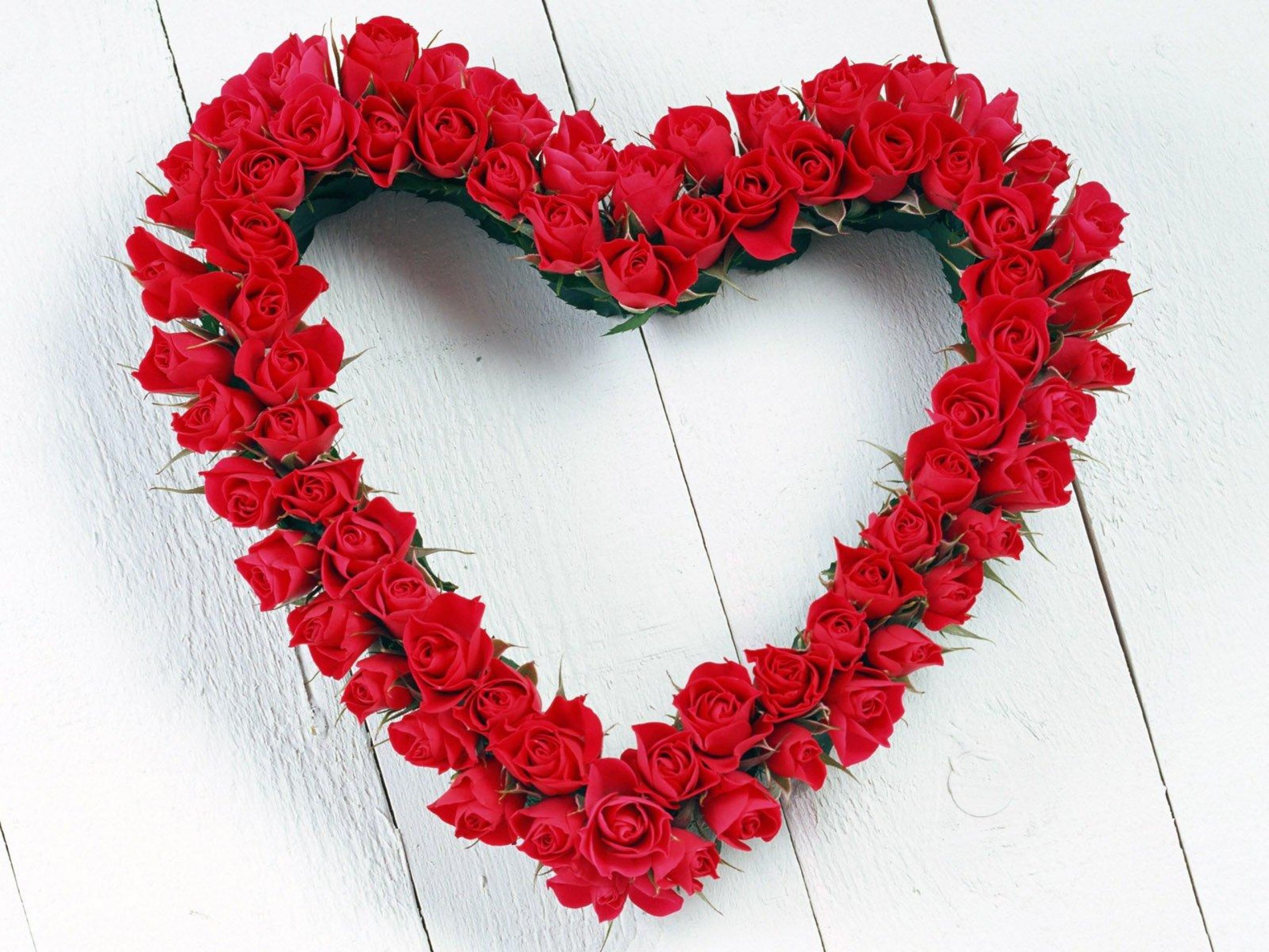 Heart Shaped Red Rose Flower Arrangement Hd Wallpaper - Flower Good Morning And Happy Thursday , HD Wallpaper & Backgrounds