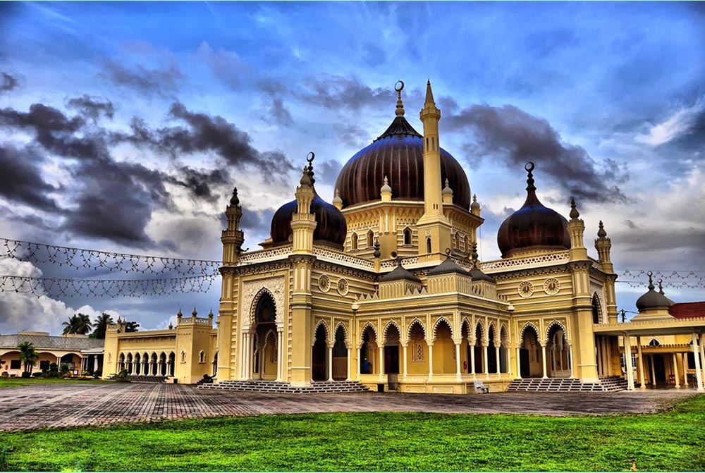 Islamic Architecture Reveals Itself In The Structure - Zahir Mosque , HD Wallpaper & Backgrounds