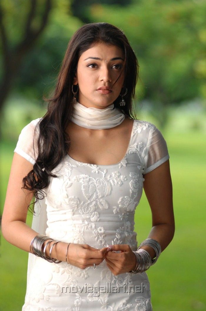 Kajal Aggarwal Collection - Kajal Agarwal In Brindavanam , HD Wallpaper & Backgrounds