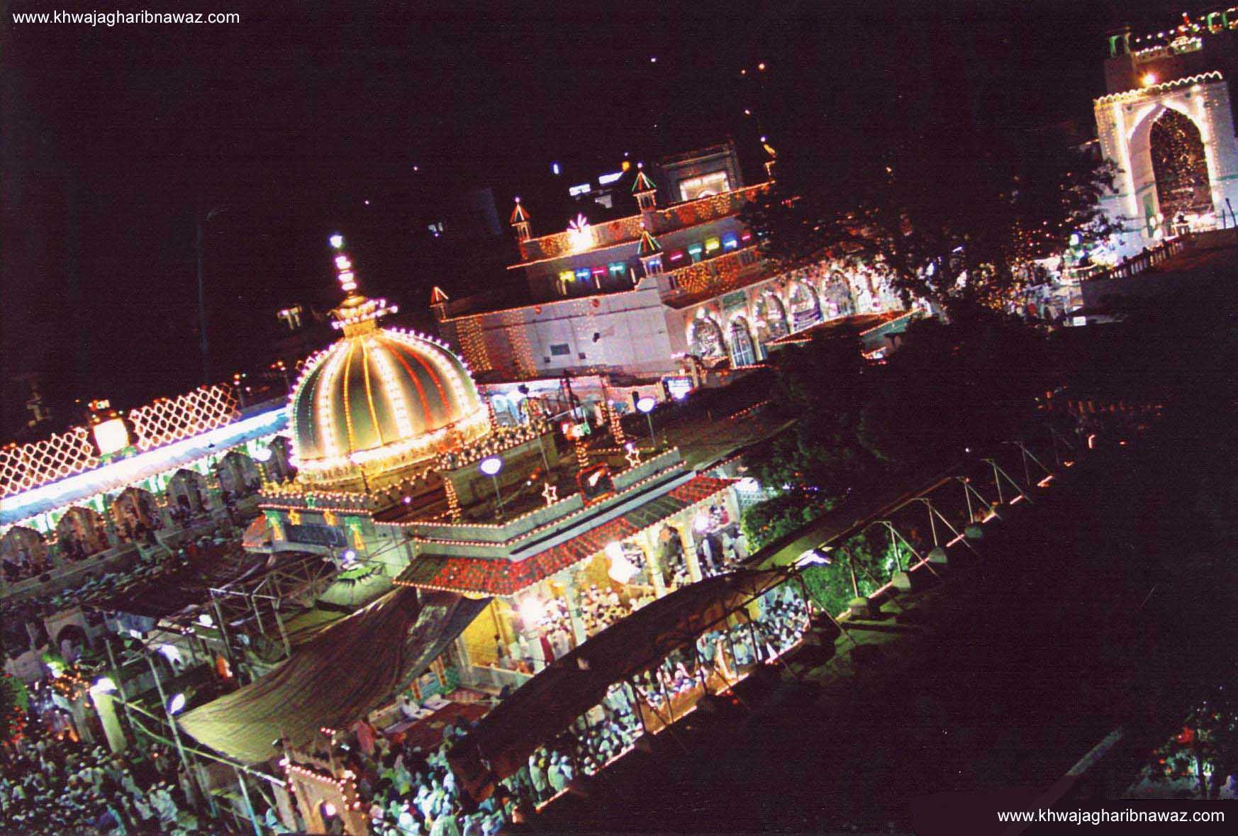 563 Hijri Me Khwaja Usman Harooni Ne Aap Ko Jhubba - Khwaja Garib Nawaz Dargah , HD Wallpaper & Backgrounds