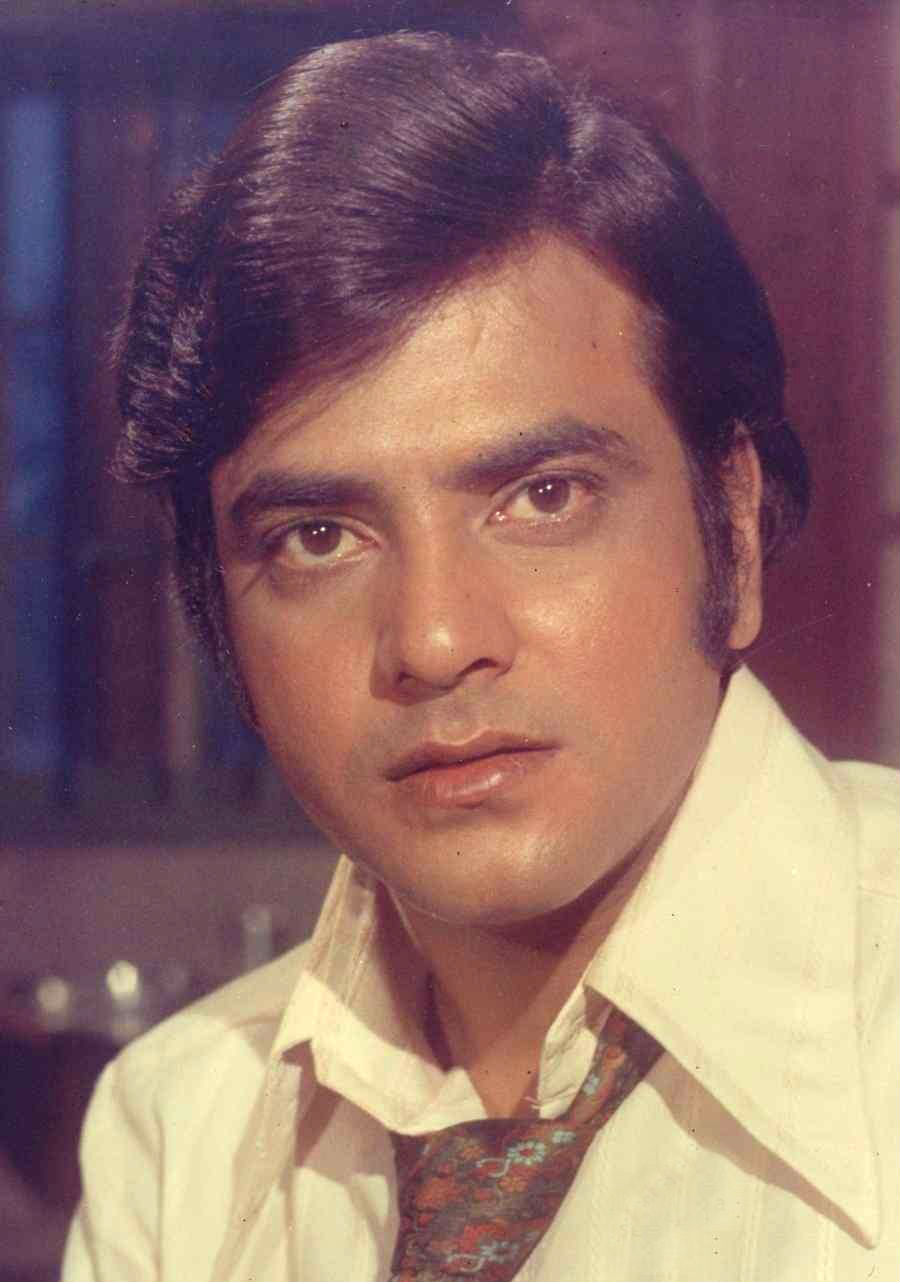 Jitendra Charan - Jeetendra , HD Wallpaper & Backgrounds