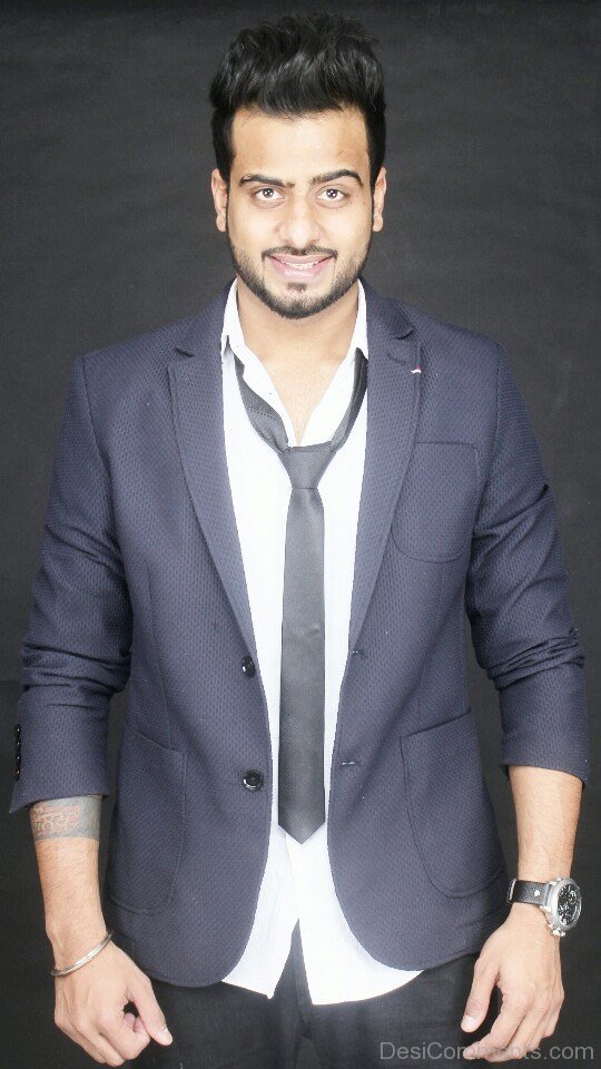 Download Song Garry Sandhu Heartbroken - Mankirt Aulakh Hair Style (#673074) - HD Wallpaper & Backgrounds Download Download Song Garry Sandhu Heartbroken - Mankirt Aulakh Hair Style (#673074) - HD Wallpaper & Backgrounds Download