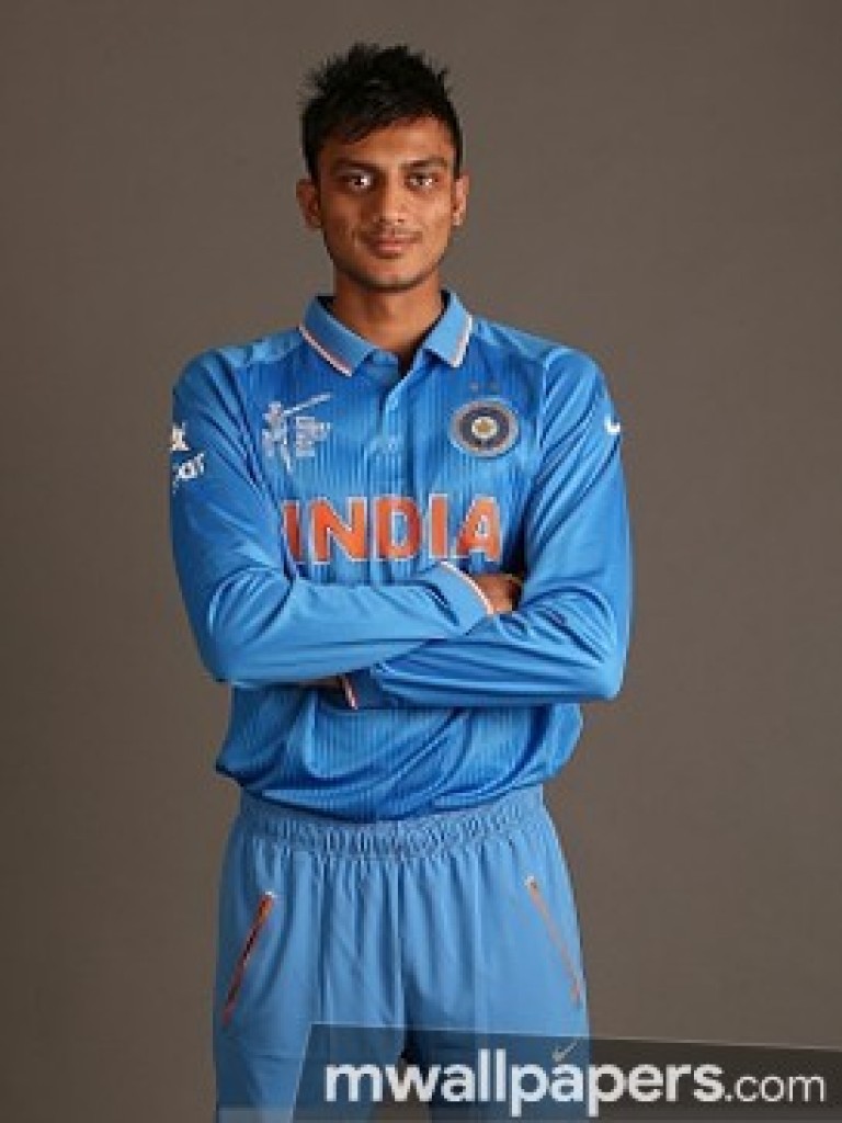 You Can Choose Your Mobile Phone Model Using The Menu - Axar Patel Hd , HD Wallpaper & Backgrounds