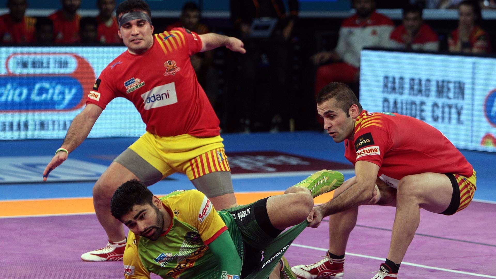 Gujarat Fortunegiants Took An Initial Lead Over Patna - Gujarat Pro Kabaddi Team , HD Wallpaper & Backgrounds