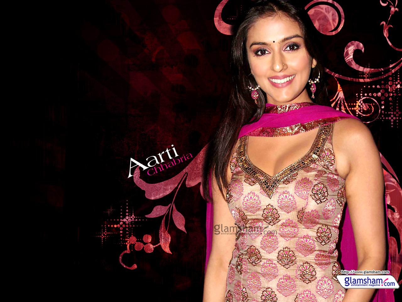 Aarti Chhabria - Bollywood Salwar Kameez 2011 , HD Wallpaper & Backgrounds