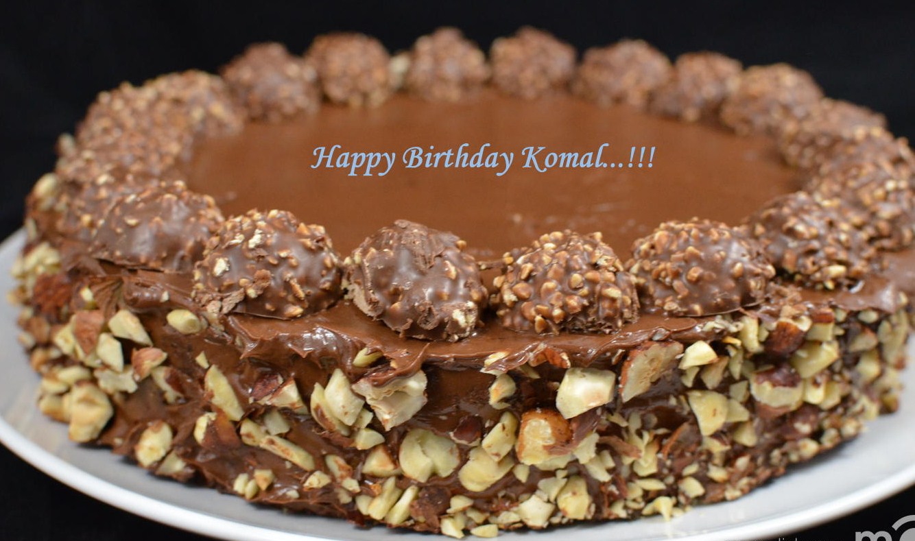 Happy Birthday Komal Happy Birthday Messages Happy - Ferrero Rocher Cake Recipe , HD Wallpaper & Backgrounds
