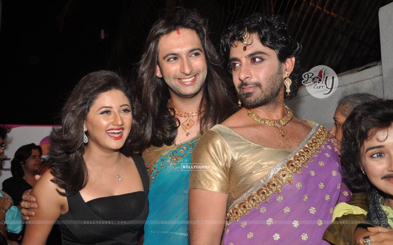 Rohit Khurana, Rashmi Desai, Tina Dutta And Nandish - Nandish Sandhu Tina Dutta 2014 , HD Wallpaper & Backgrounds