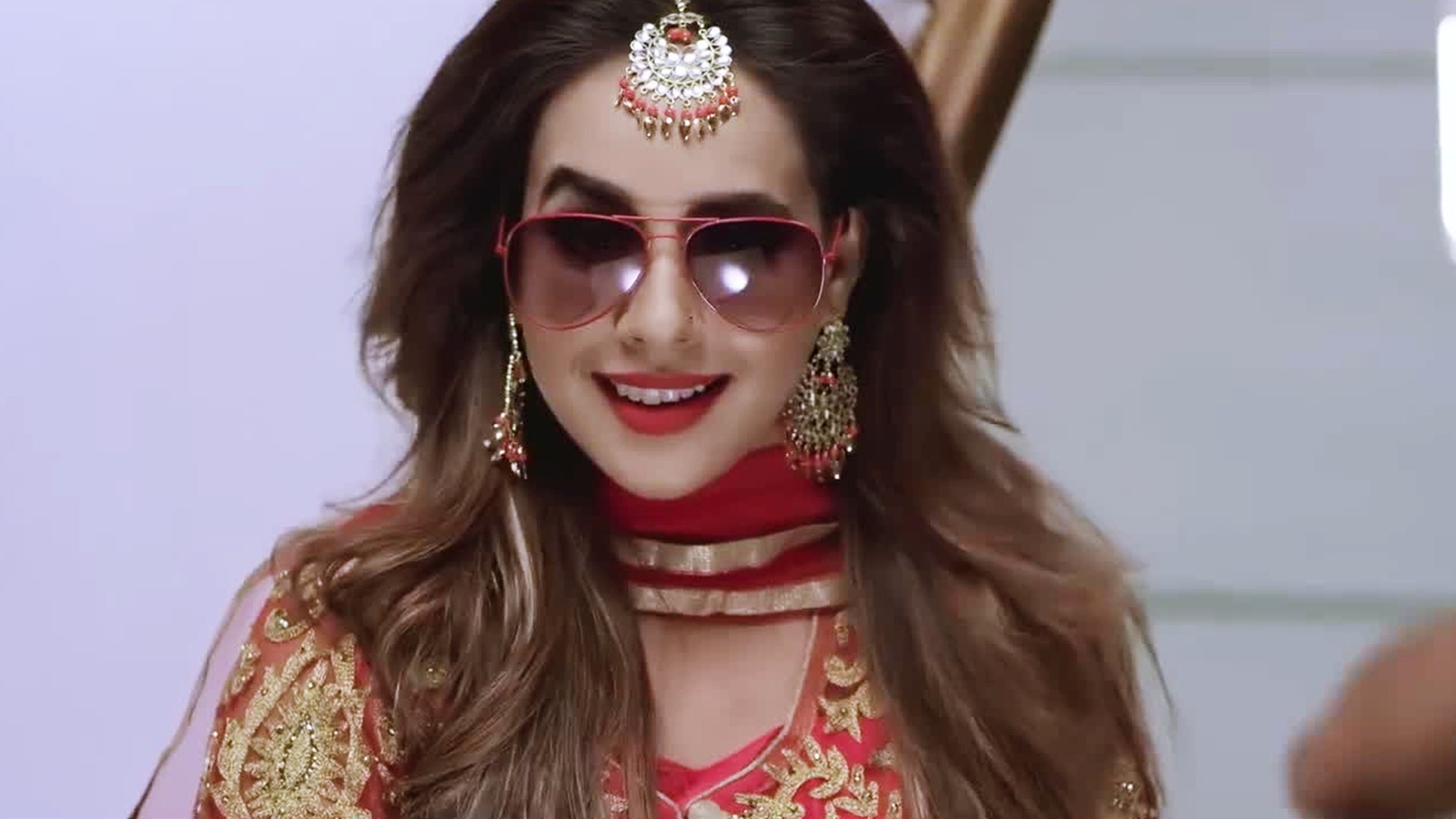Sunanda Sharma Indian Singer Hd Wallpapers - Singer Sunanda (#678565