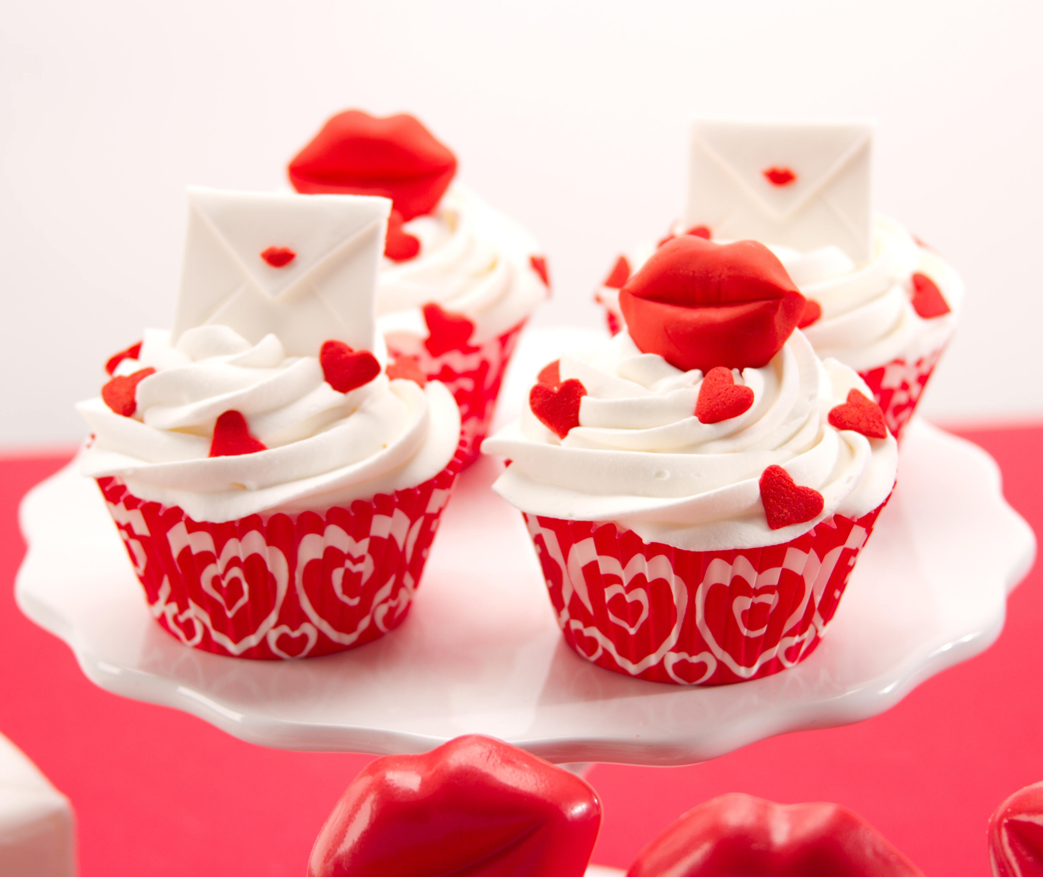 Imbb Recommends - Valentine Day Cupcakes , HD Wallpaper & Backgrounds