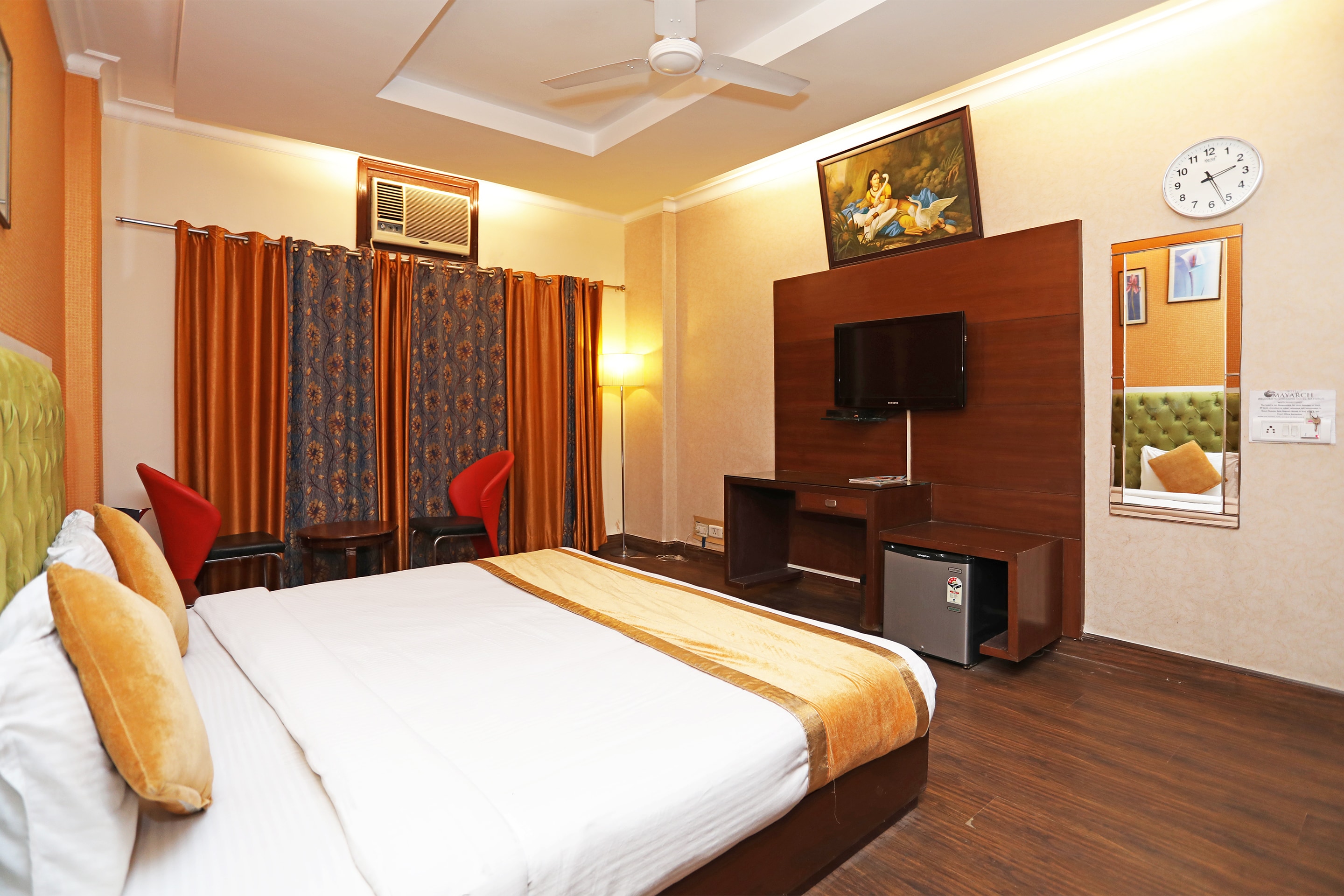 Oyo 9300 Hotel Sufyan - Bedroom , HD Wallpaper & Backgrounds