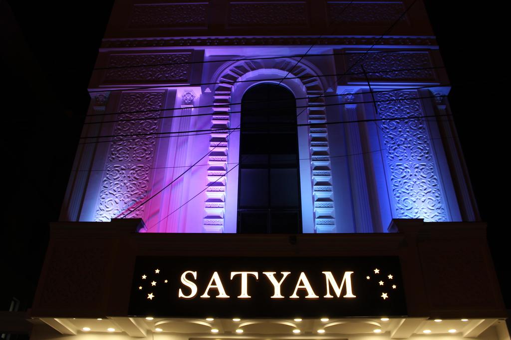 Gallery Image Of This Property - Satyam Banquet Paschim Vihar , HD Wallpaper & Backgrounds