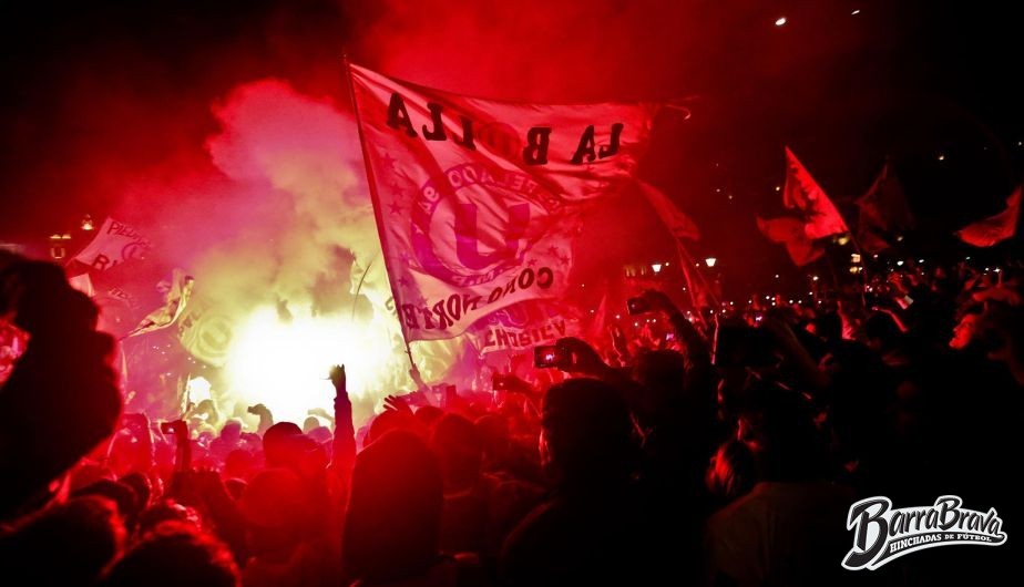 Universitario De Deportes - Barra Brava , HD Wallpaper & Backgrounds