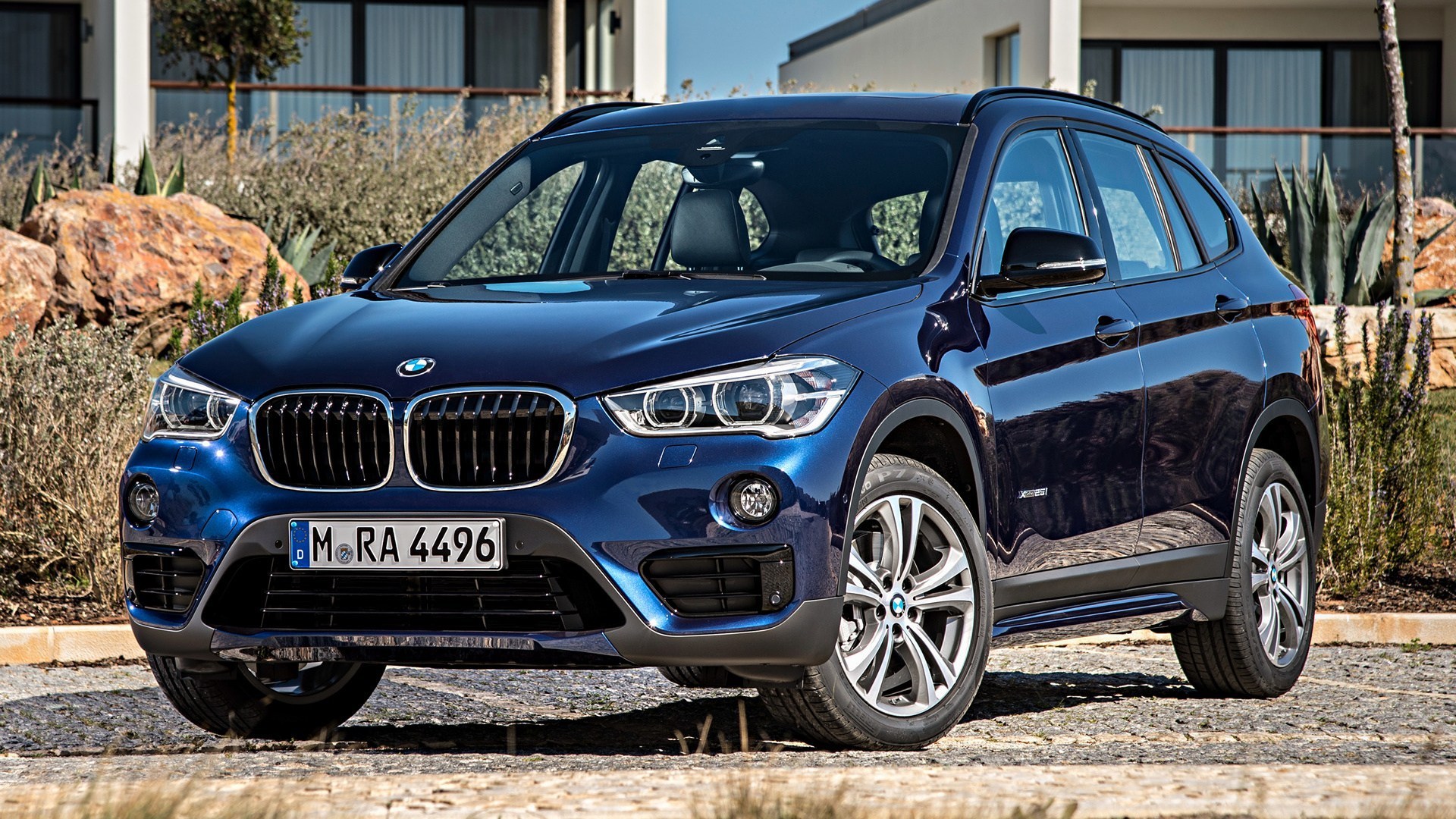 2015 Bmw X1 Wallpaper Hd Photos Wallpapers And Other - Бмв Х1 , HD Wallpaper & Backgrounds