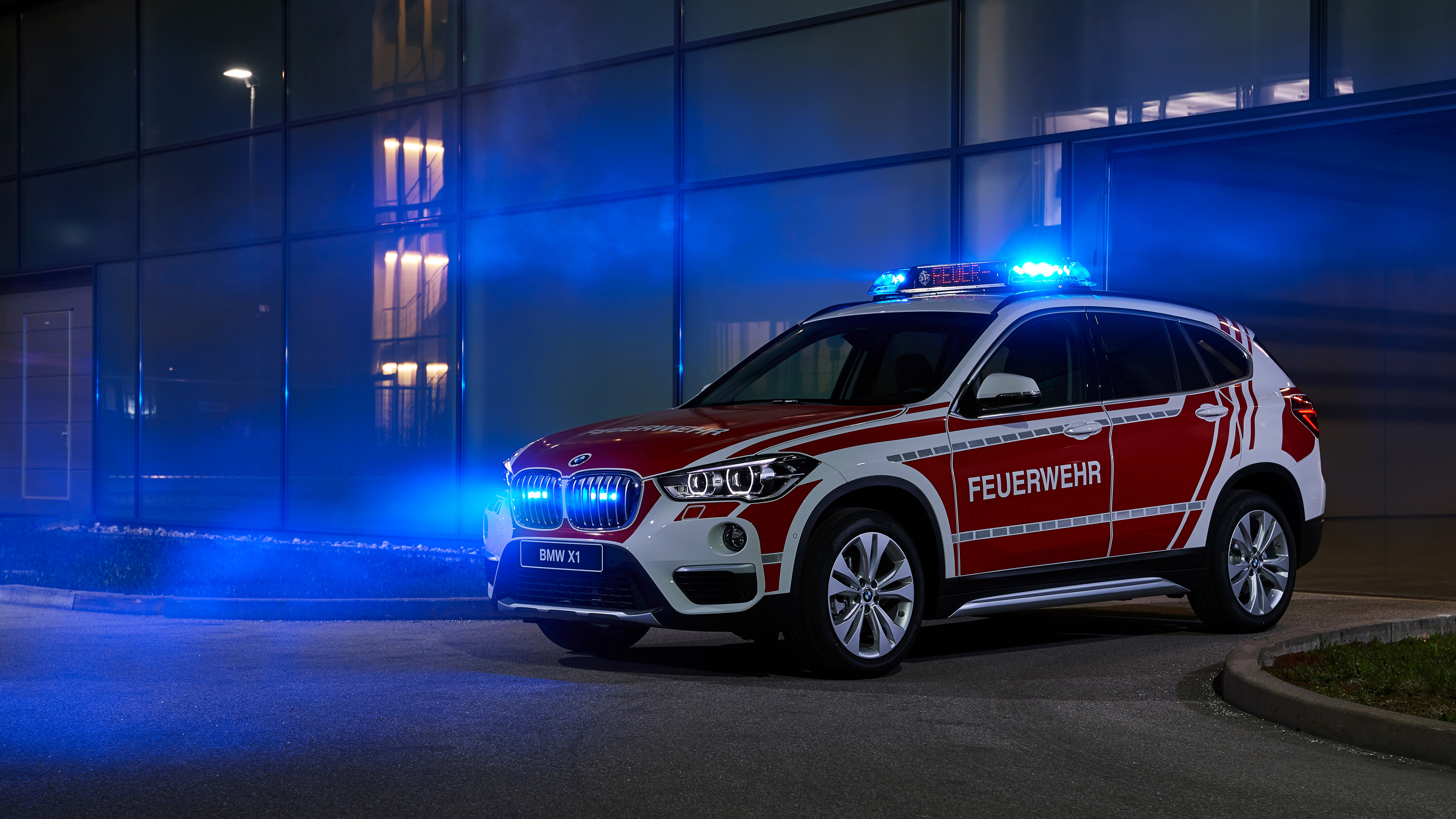 Bmw X1 Xdrive18d Feuerwehr Kdow 2019 5k - Compact Sport Utility Vehicle , HD Wallpaper & Backgrounds