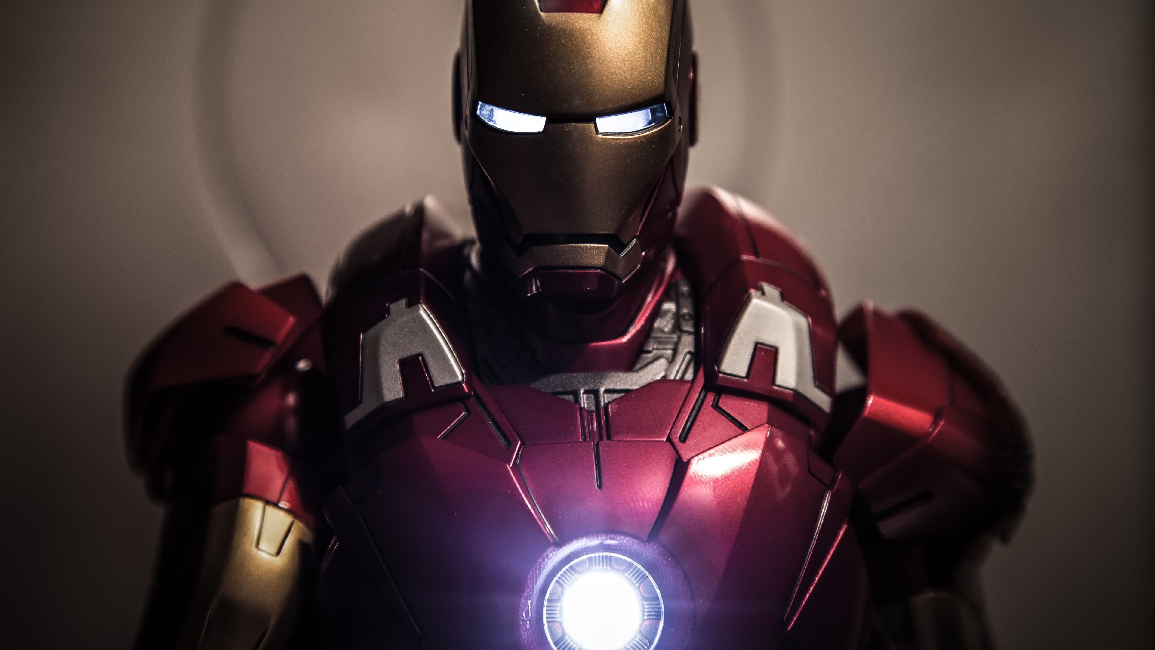 Iron Man Suit - Iron Man Suit 4k , HD Wallpaper & Backgrounds