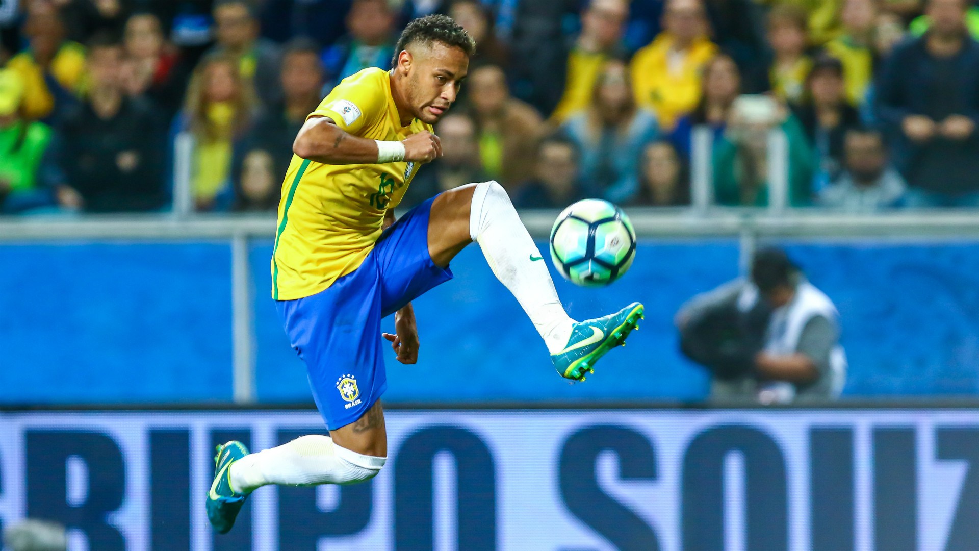 Neymar Wallpaper - Brazil Football Team 2018 , HD Wallpaper & Backgrounds