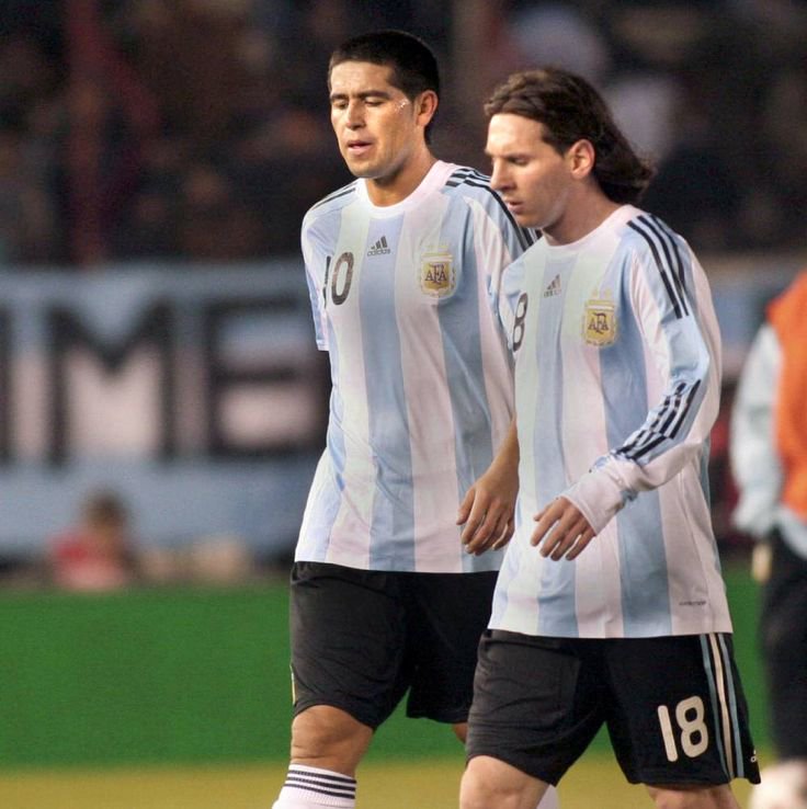 Roy Nemer On Twitter - Riquelme And Messi , HD Wallpaper & Backgrounds