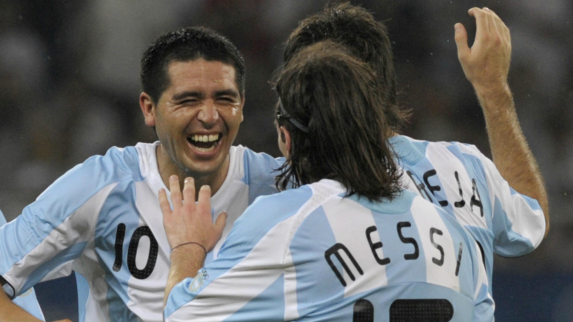 Riquelme - Messi First Match For Argentina , HD Wallpaper & Backgrounds