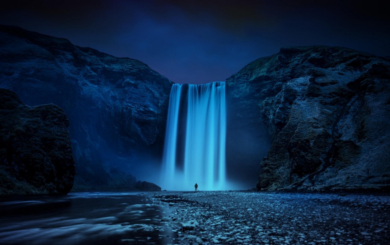 Hd Beautiful Skogafoss Waterfall Wallpapers - Beautiful Waterfalls At Night , HD Wallpaper & Backgrounds