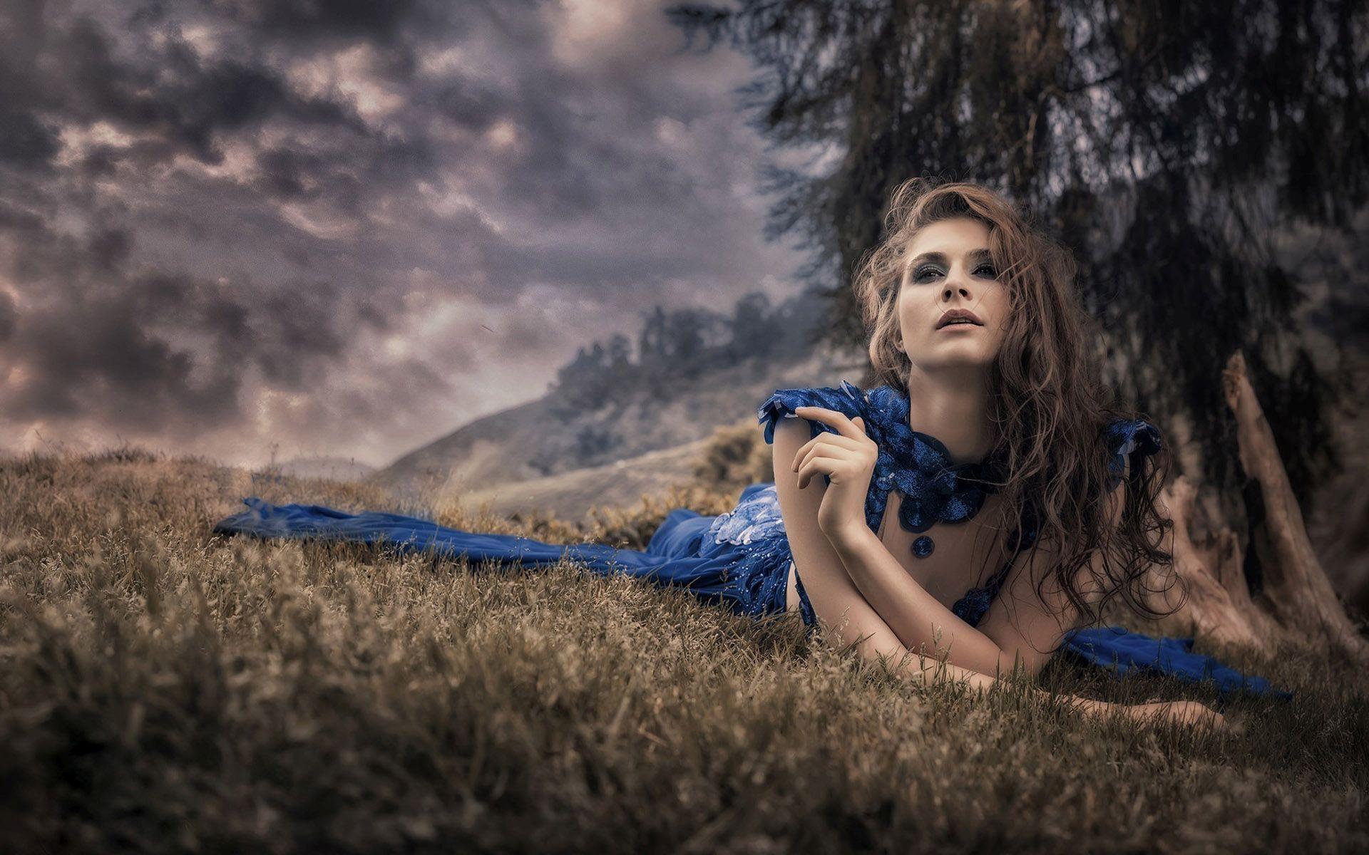 Hd Girl Lying On The Field In A Blue Dress Wallpaper - Blue Dressed Girl , HD Wallpaper & Backgrounds
