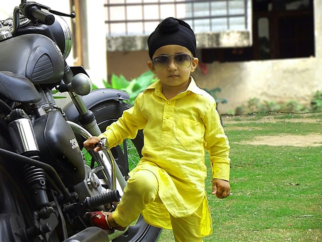 Pin By Inder Deol On Cute Sardar Baby Kids Babies - Cute Sardar Baby Couple , HD Wallpaper & Backgrounds